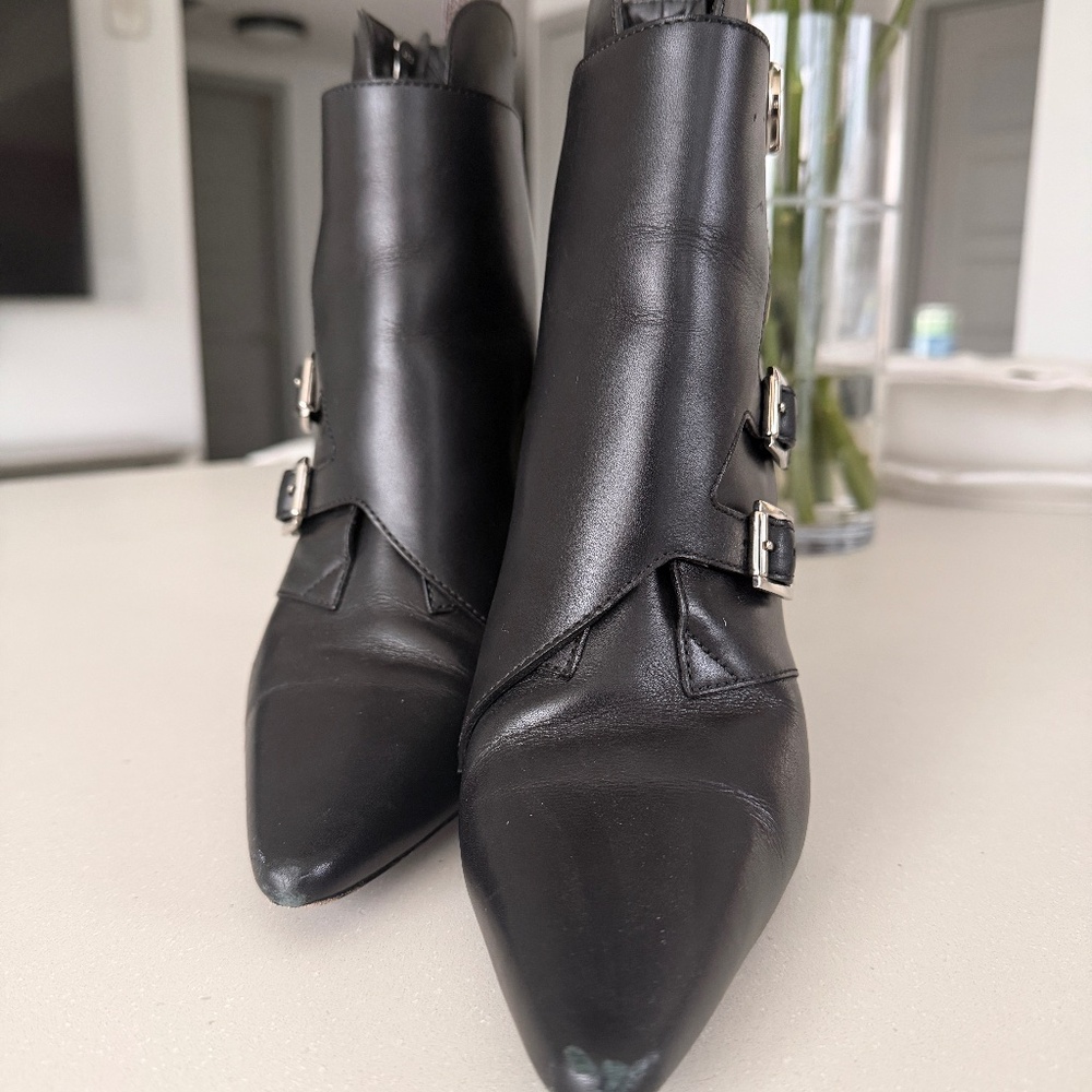 Louis Vuitton “Janet” Monogram Canvas Ankle Boots 38 - Picture 4 of 13